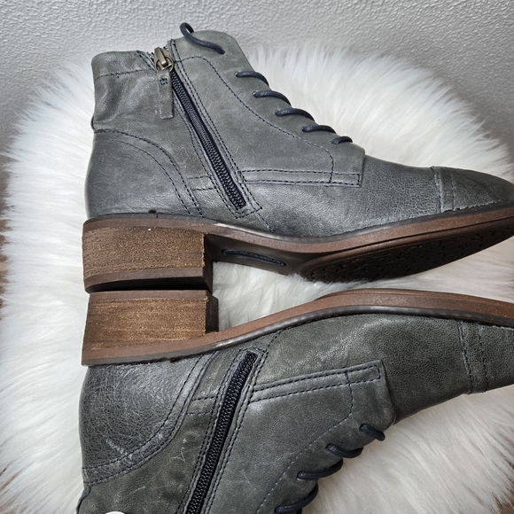 Comfortiva Cordia Women's Blue Leather Ankle Boots - Store Returns Sz 6W Ret$160 - Picture 9 of 11